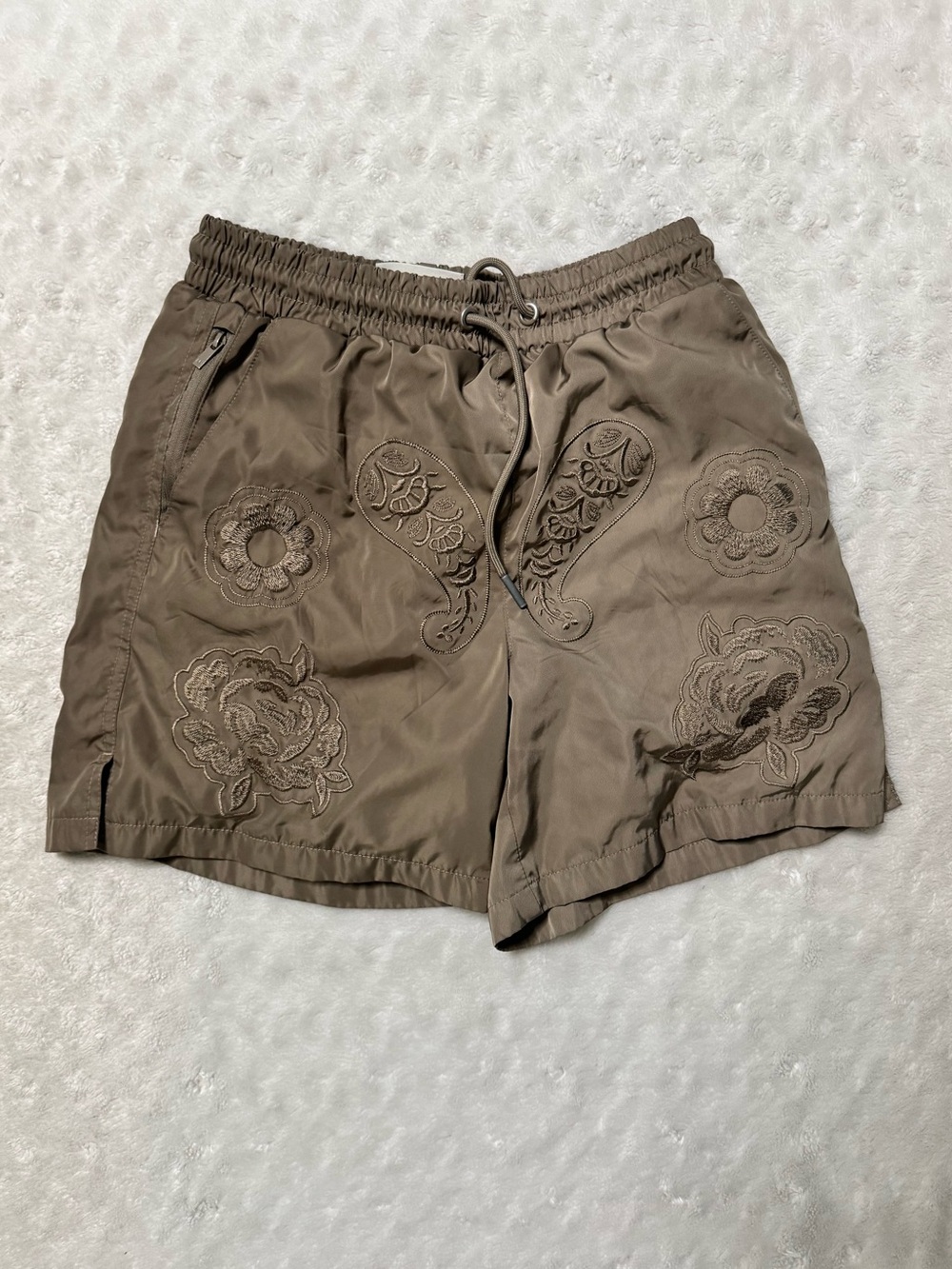 MAISON ARTICLE Embroidered Floral Paisley Drawstring  Shorts - Taupe/Olive